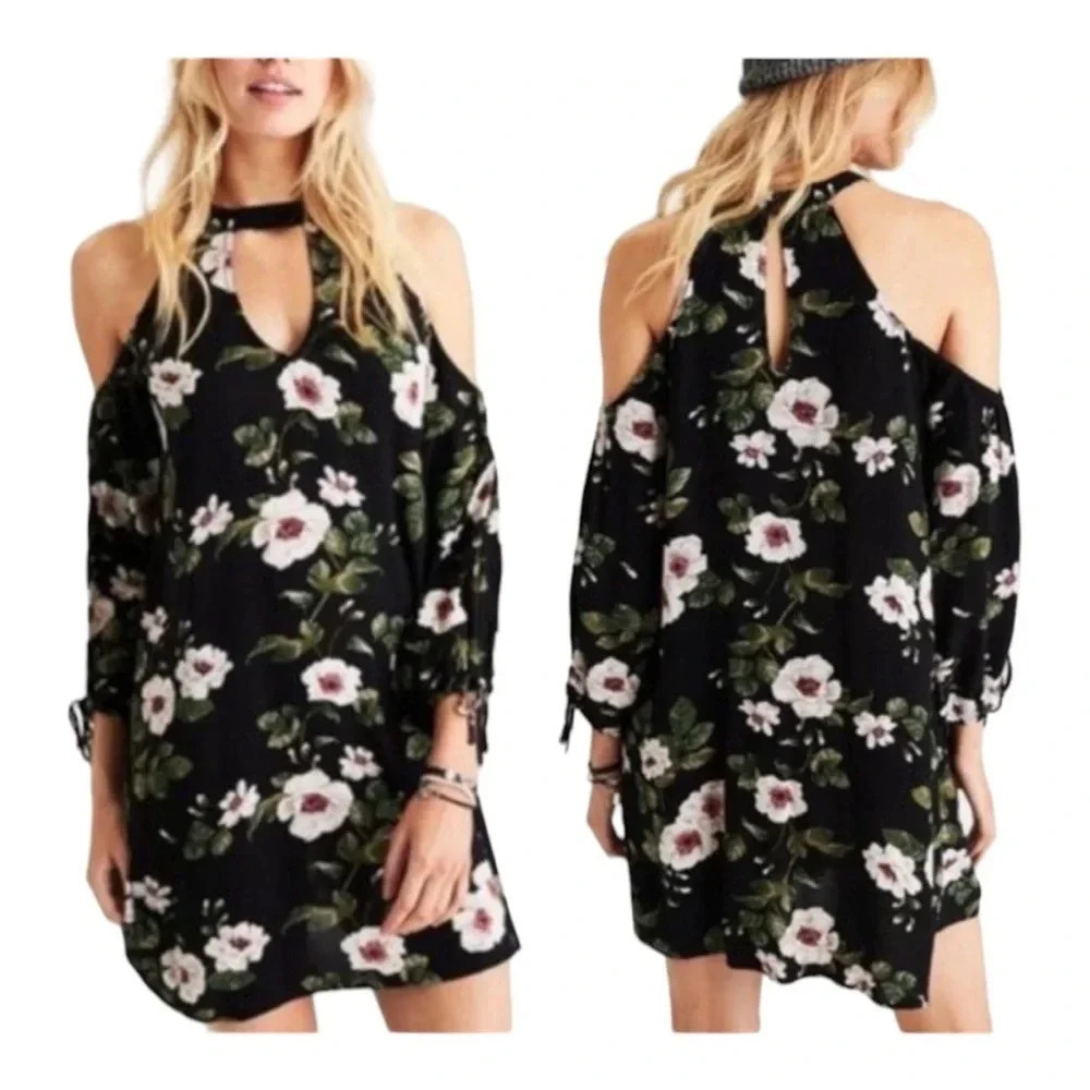 Women’s American‎ Eagle Outfitters Black Floral Cold Shoulder Dress Size Small
